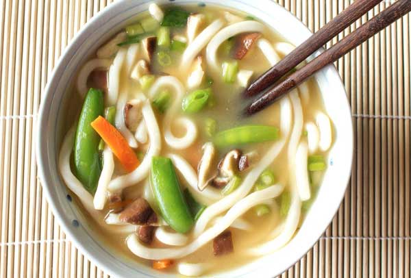 veg-noodles-soup